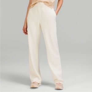 Lululemon high rise softstreme high rise pant